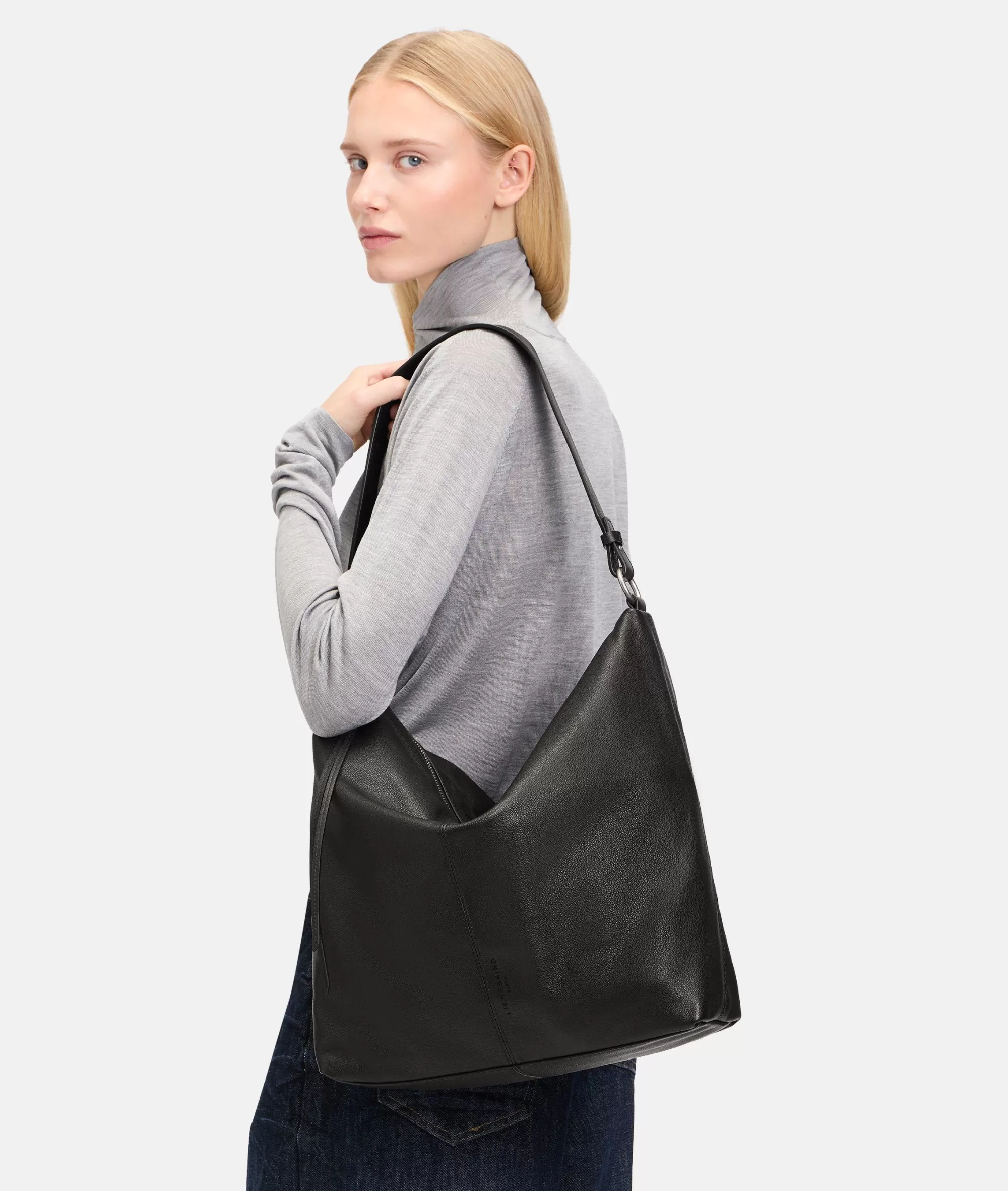 LIEBESKIND BERLIN  Schultertaschen<Aissa Hobo L schwarz