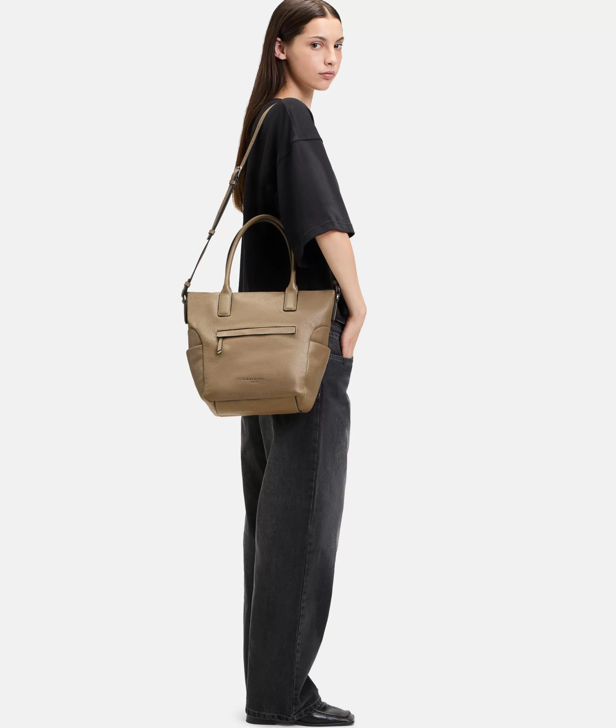LIEBESKIND BERLIN  Ledertaschen | Schultertaschen<Annie Satchel M sandstein