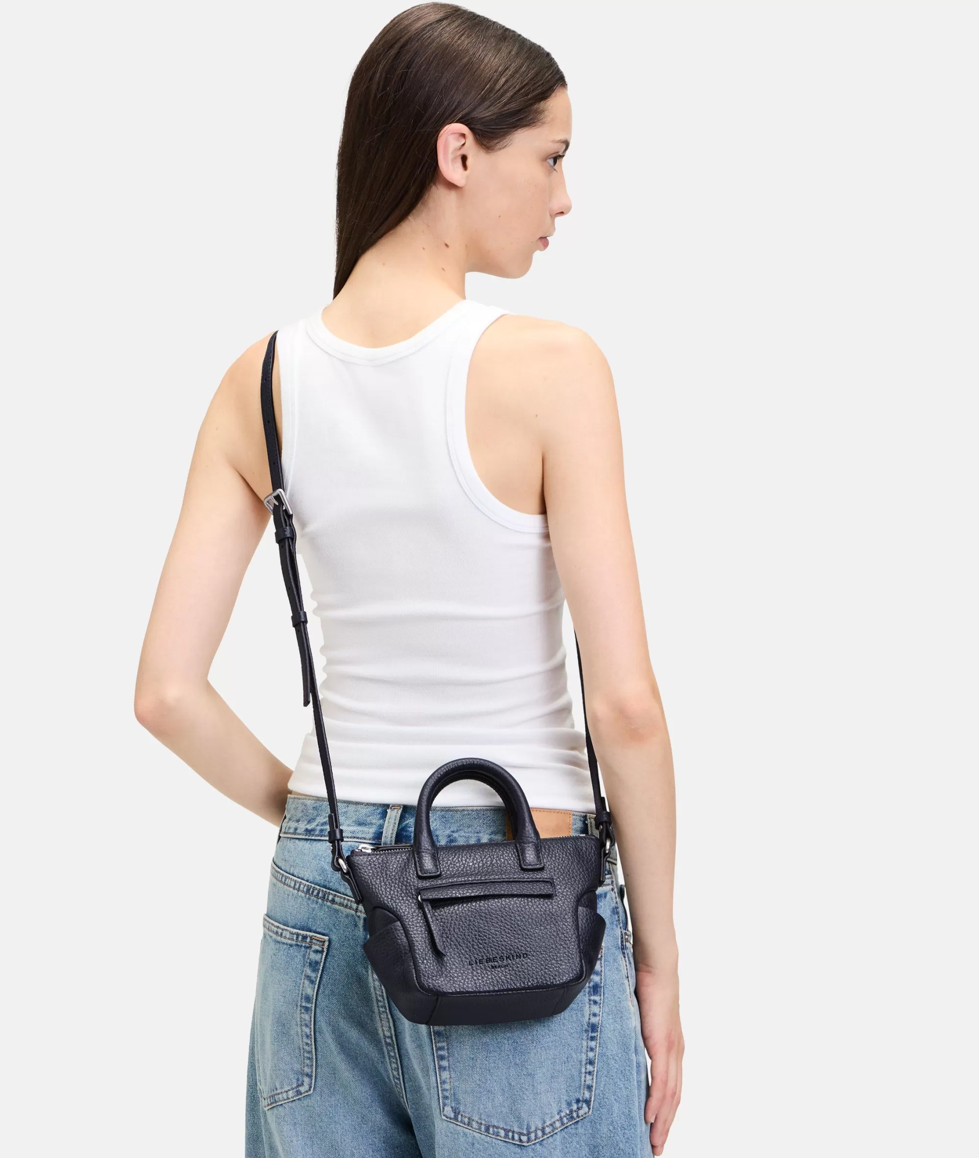 LIEBESKIND BERLIN  Ledertaschen | Schultertaschen<Annie Satchel XS navy