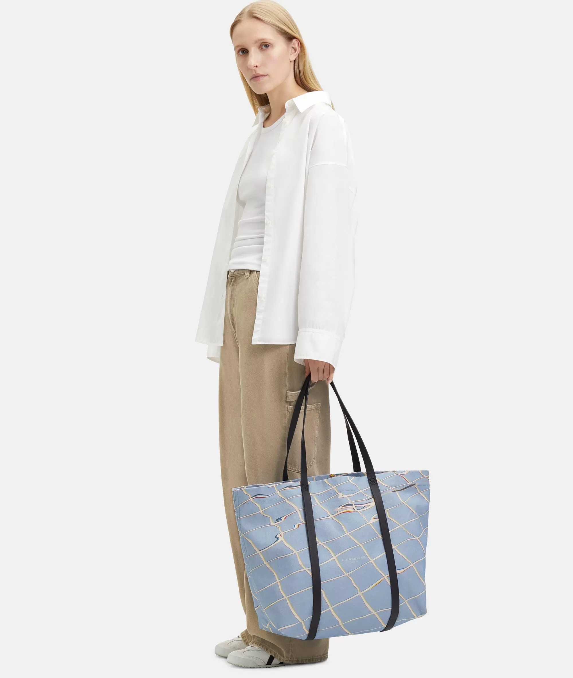 LIEBESKIND BERLIN  Shopper<Aurora Shopper L hellblau