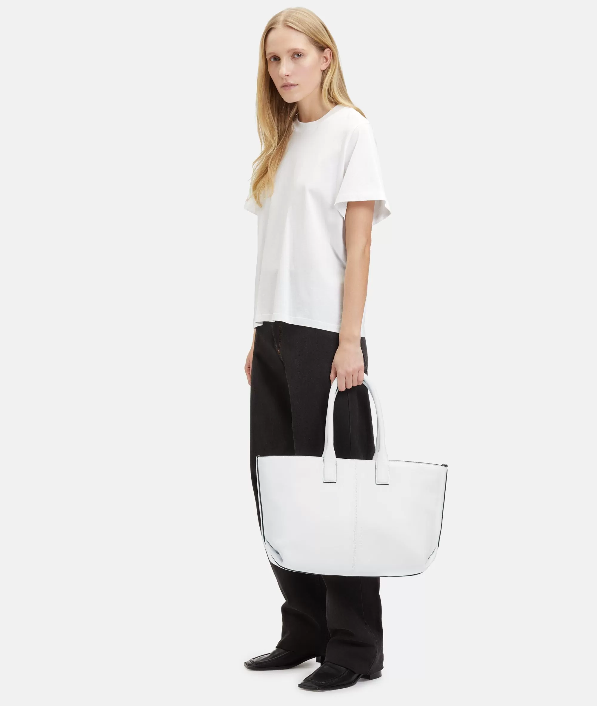 LIEBESKIND BERLIN  Business Bags | Ledertaschen<Chelsea M weiß