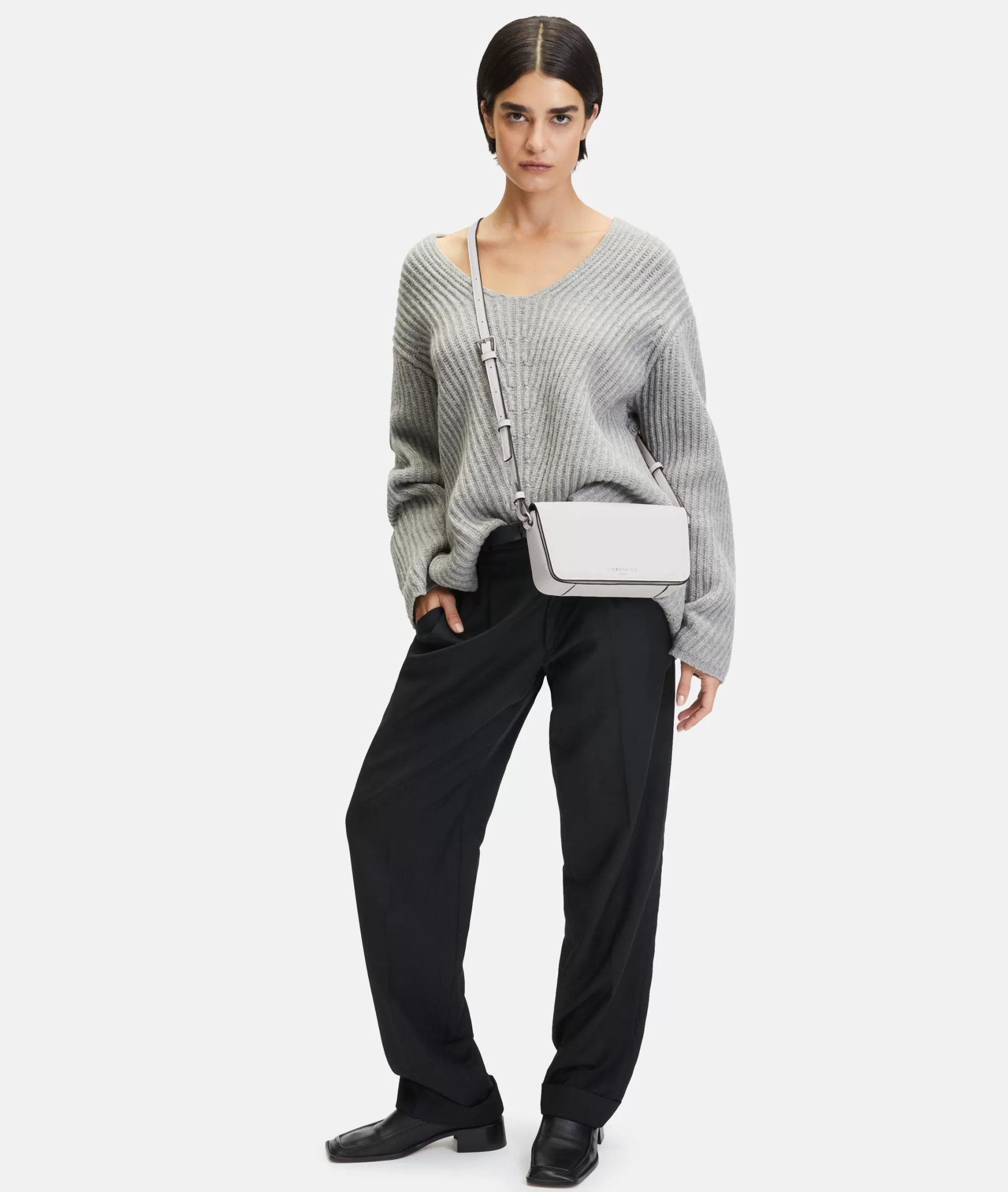 LIEBESKIND BERLIN  Ledertaschen | Umhängetaschen<Chudy Crossbody S weiß