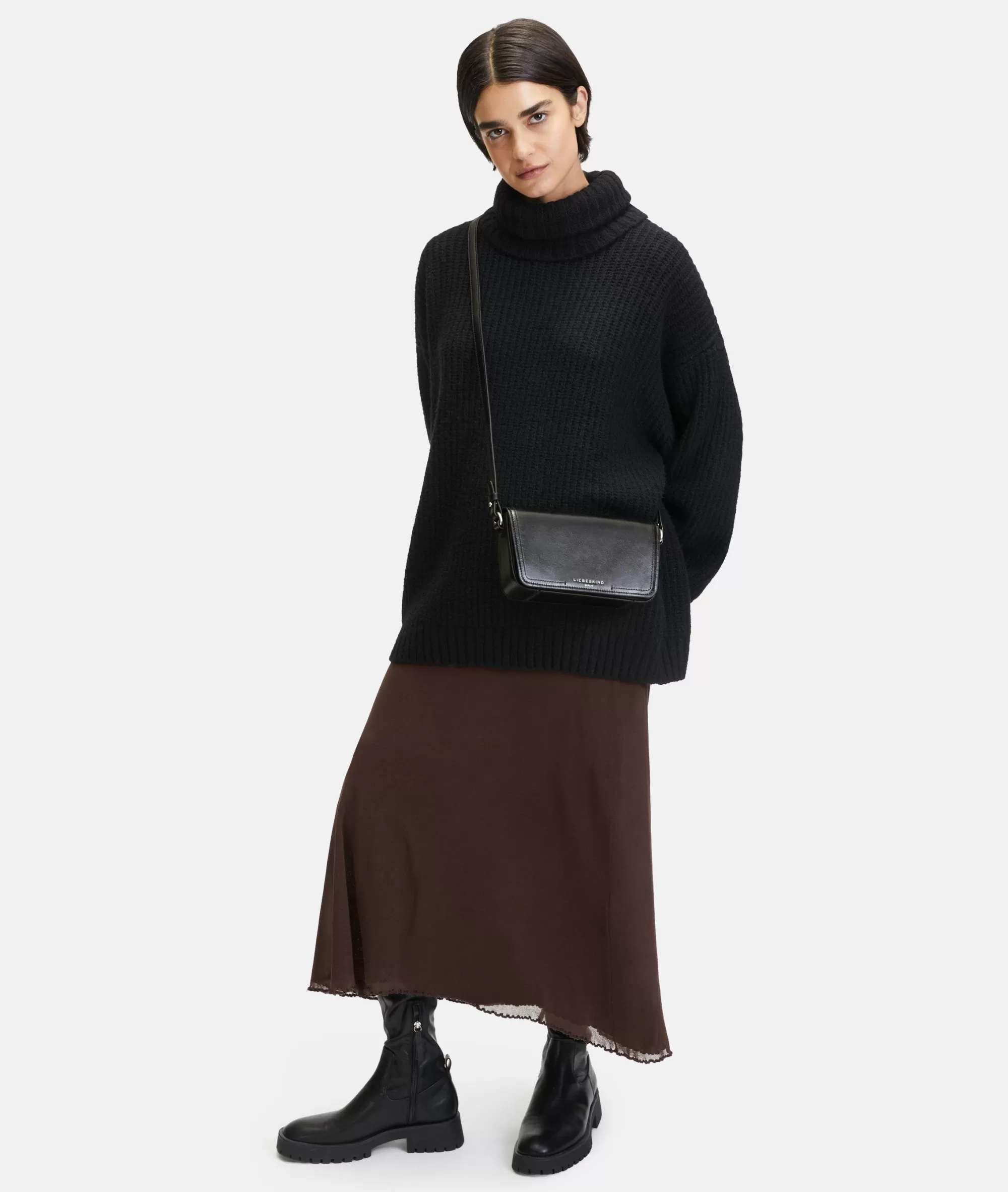 LIEBESKIND BERLIN  Ledertaschen | Umhängetaschen<Chudy Crossbody S schwarz