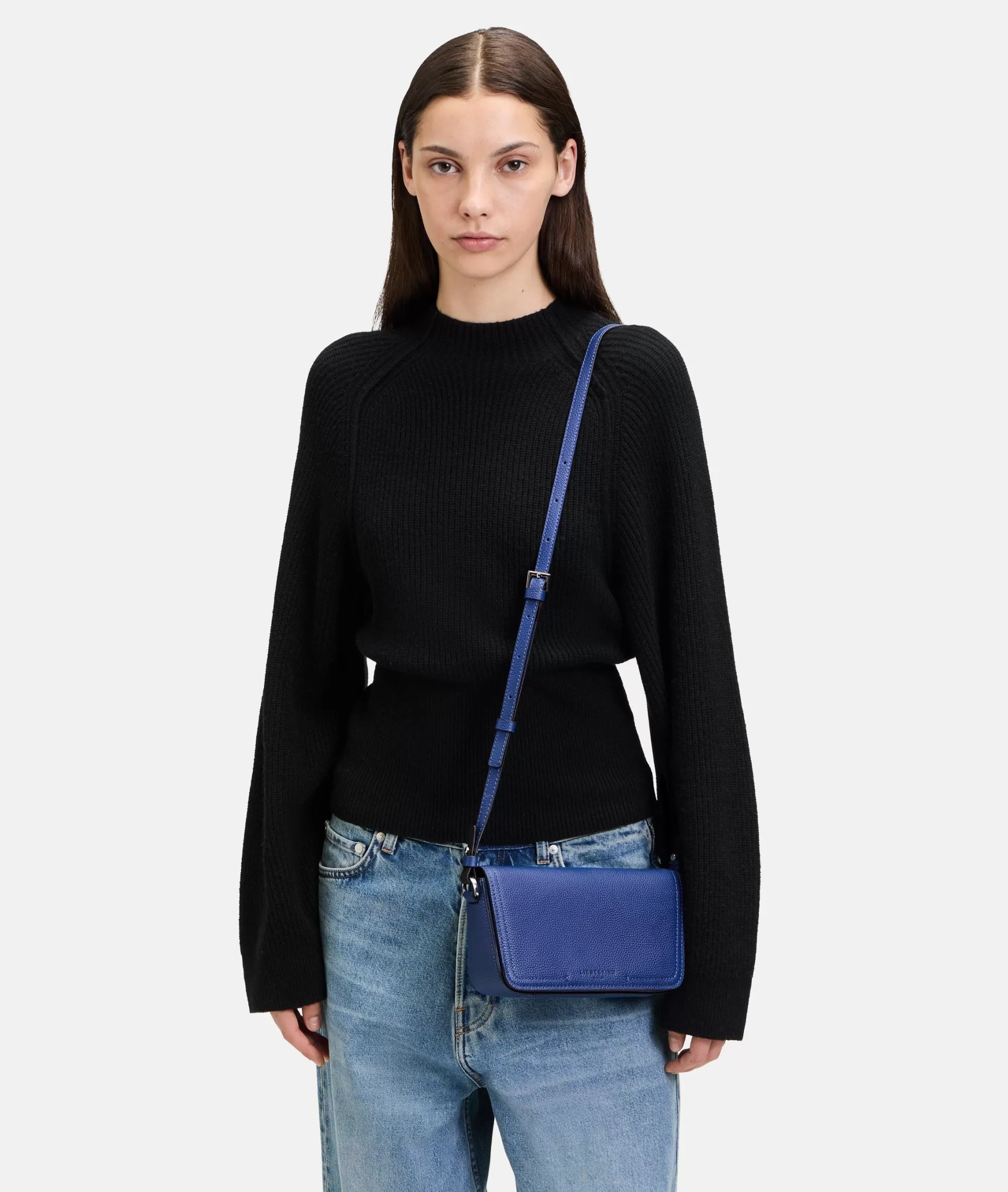 LIEBESKIND BERLIN  Ledertaschen | Umhängetaschen<Chudy Crossbody S royalblau
