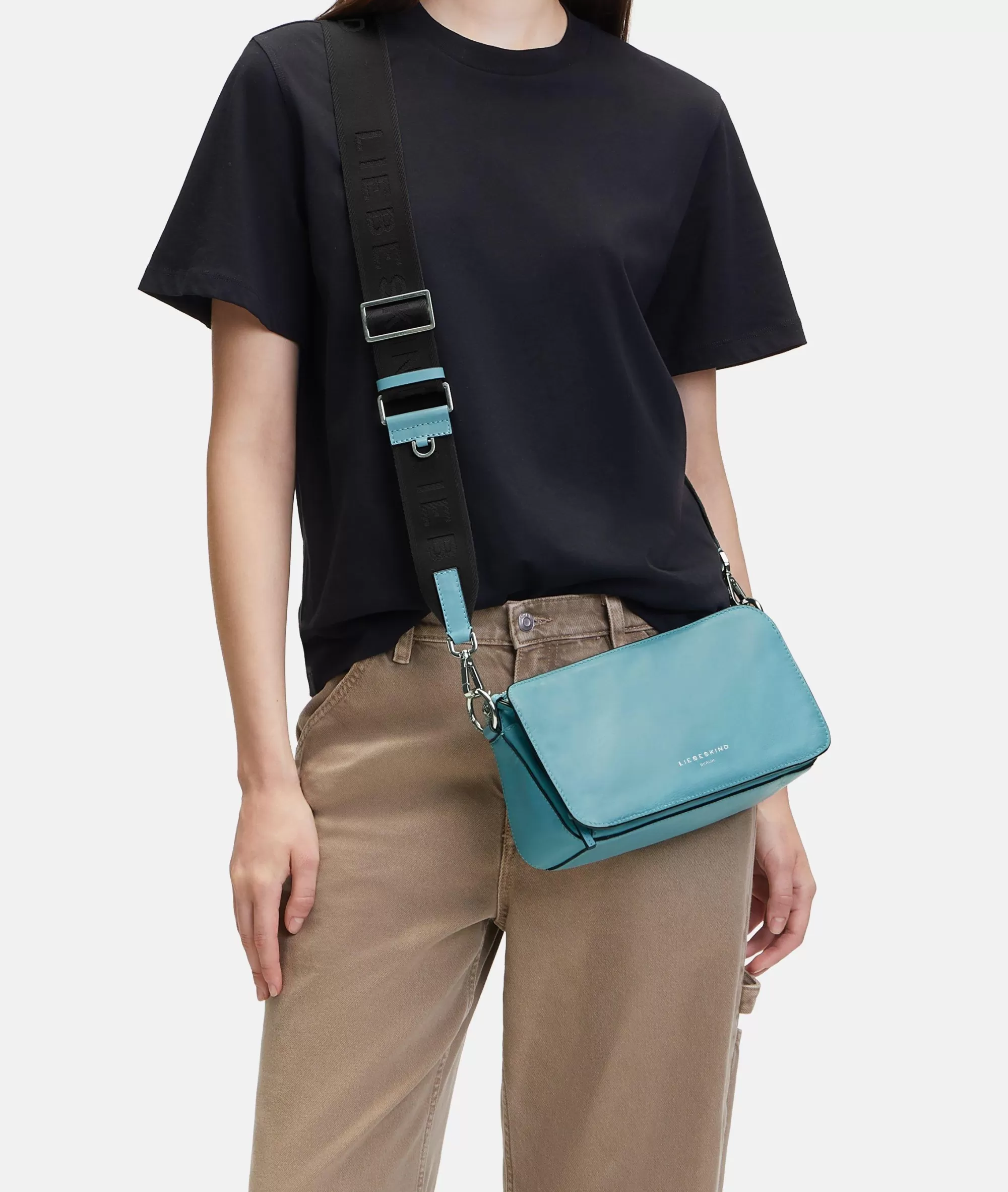 LIEBESKIND BERLIN  Ledertaschen | Umhängetaschen<Clarice Crossbody M azurblau
