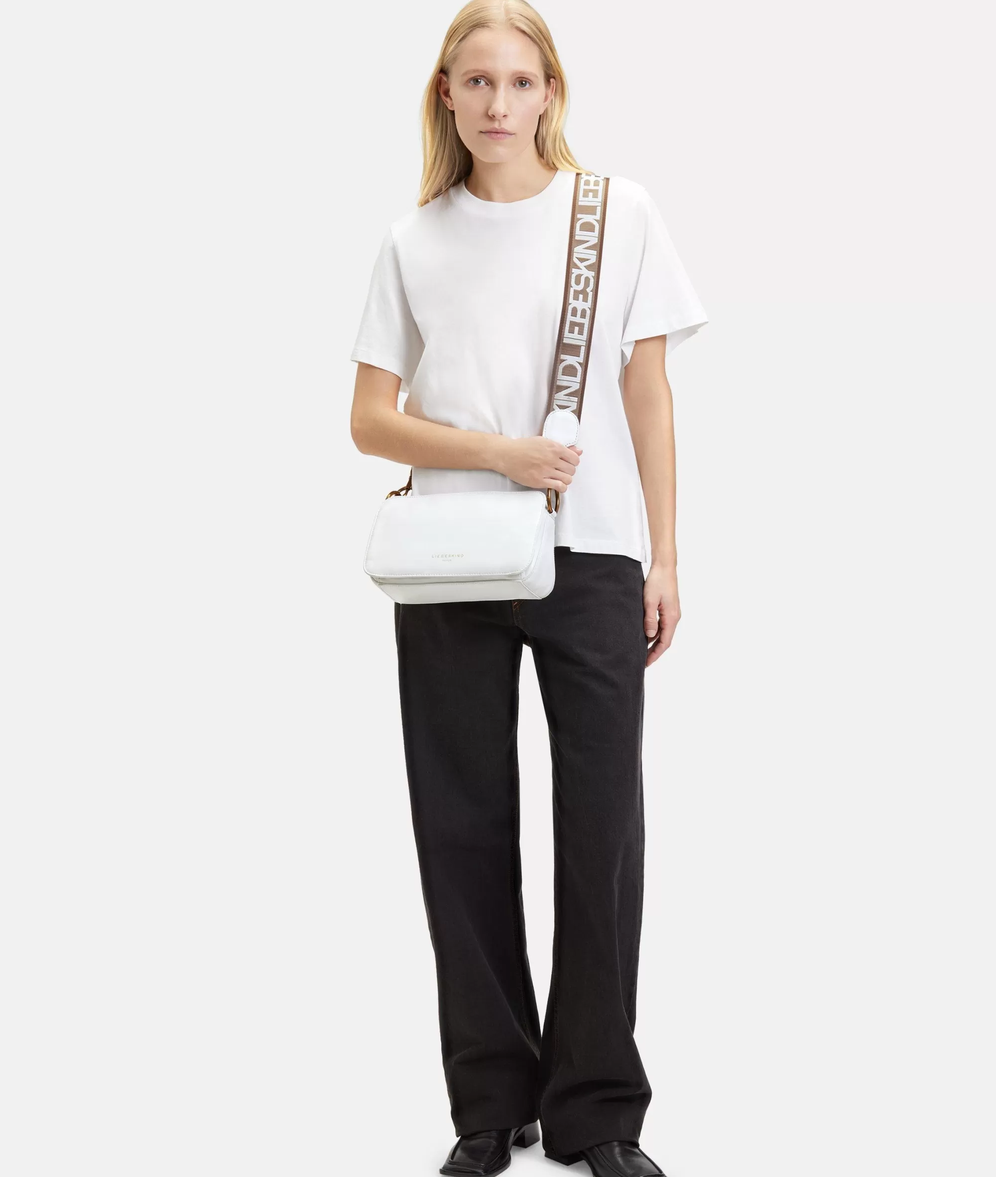 LIEBESKIND BERLIN  Ledertaschen | Umhängetaschen<Clarice Crossbody M weiß