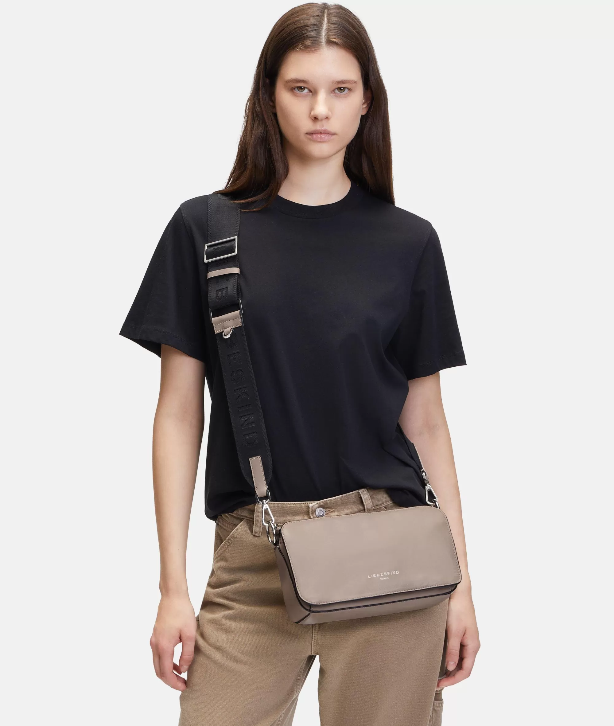 LIEBESKIND BERLIN  Ledertaschen | Umhängetaschen<Clarice Crossbody M beige