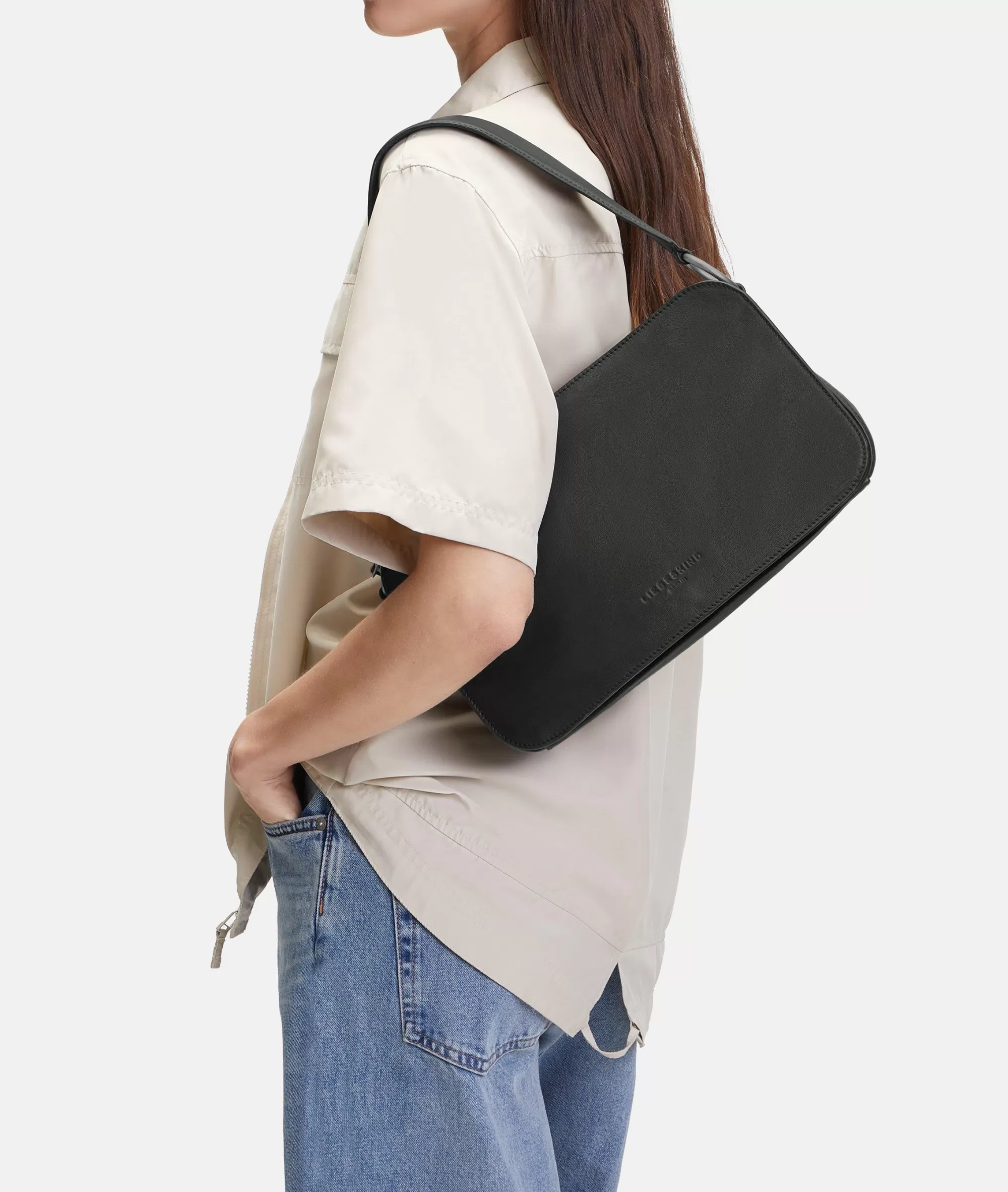 LIEBESKIND BERLIN  Schultertaschen<Clarice M schwarz