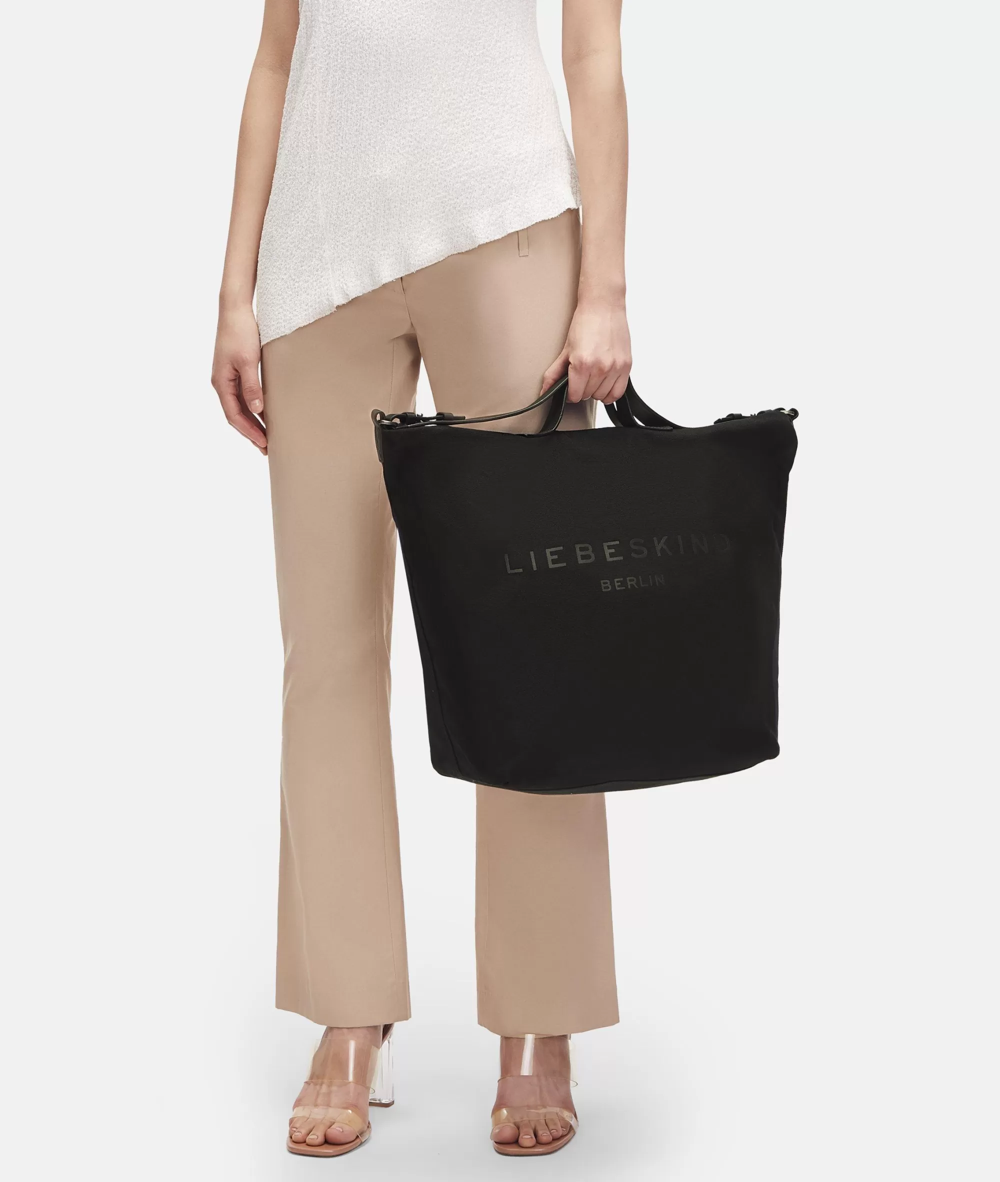 LIEBESKIND BERLIN  Bestseller | Schultertaschen<Clea Hobo L schwarz