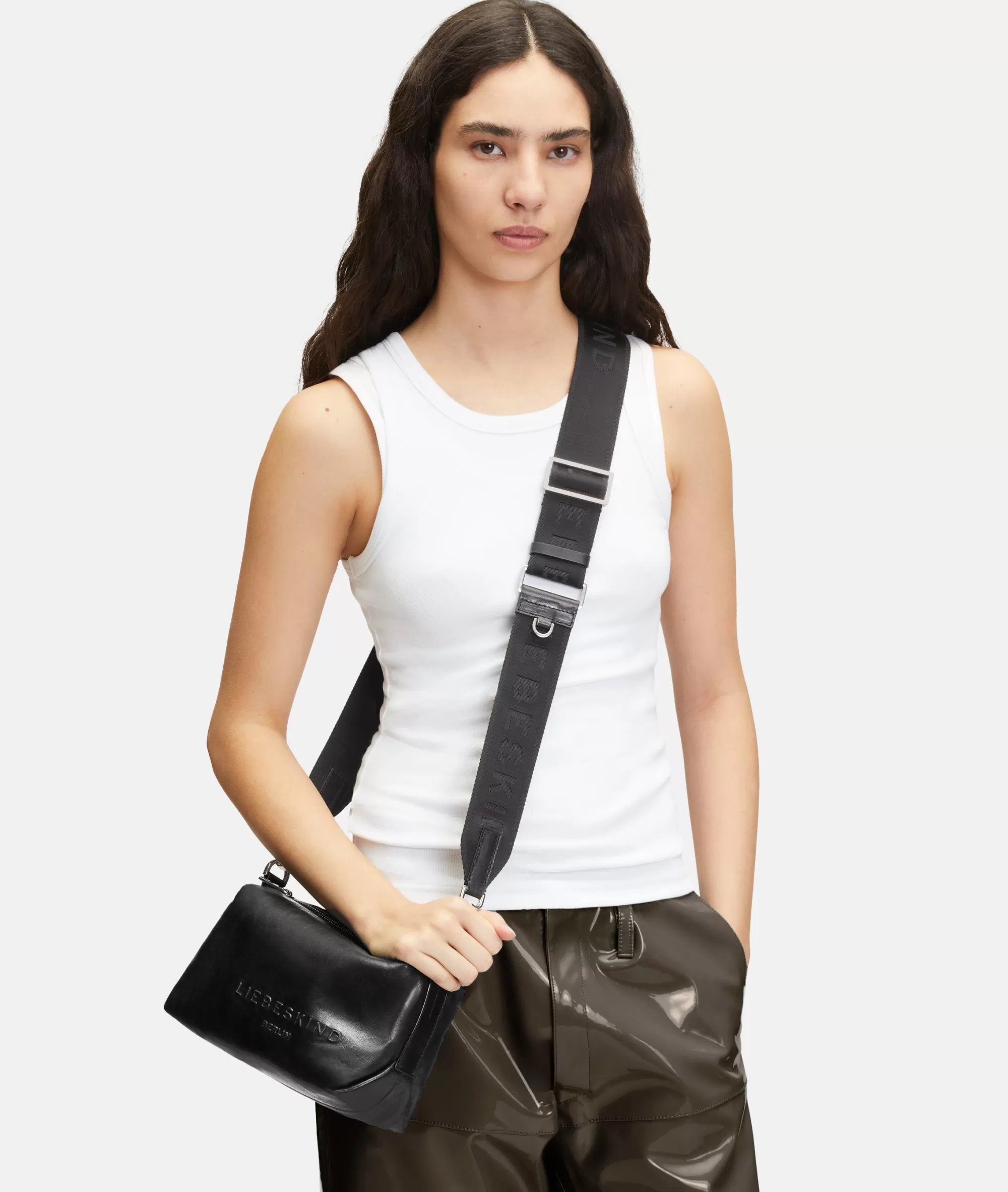 LIEBESKIND BERLIN  Bestseller | Ledertaschen<Elvira Camera Bag S schwarz