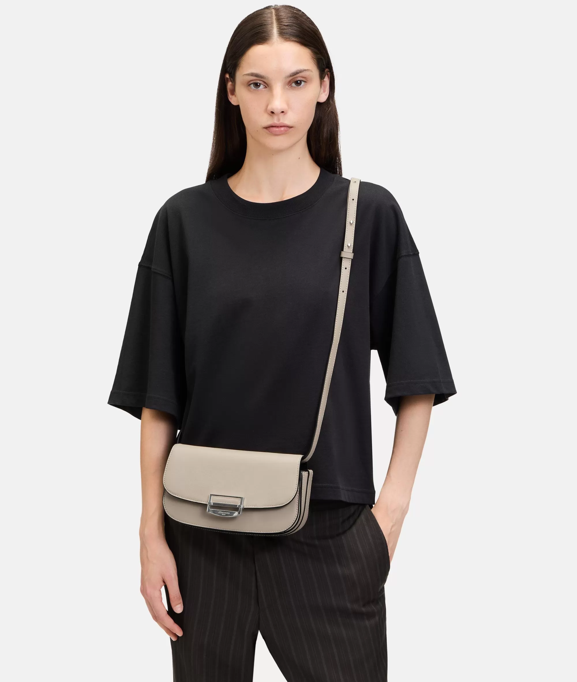 LIEBESKIND BERLIN  Ledertaschen | Umhängetaschen<Ezra Crossbody S beige