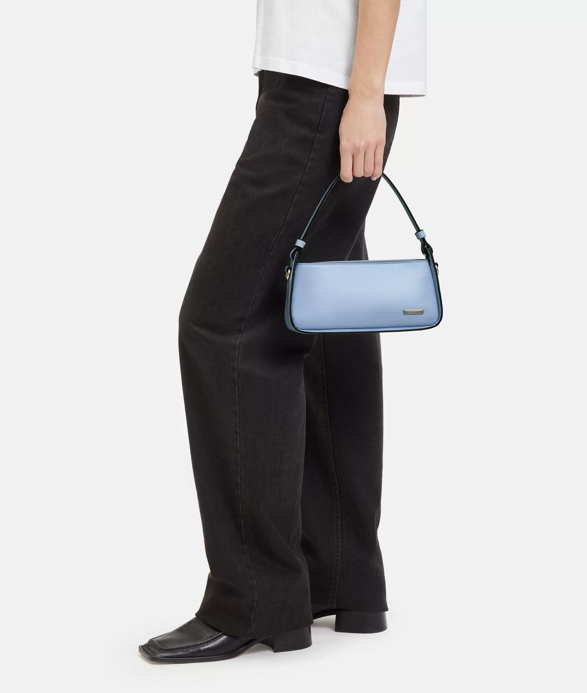 LIEBESKIND BERLIN  Ledertaschen | Umhängetaschen<Franzis Crossbody XS hellblau