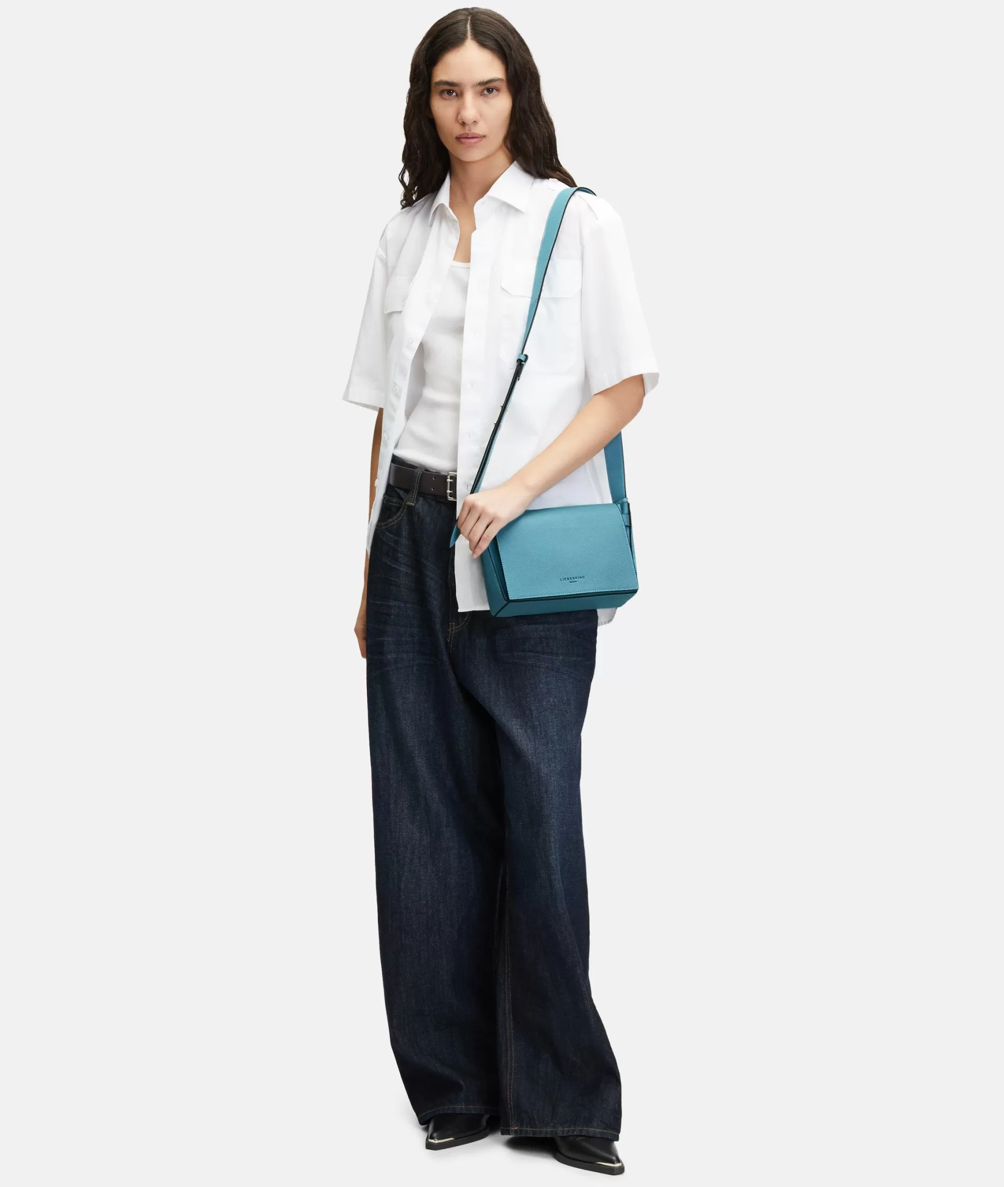 LIEBESKIND BERLIN  Ledertaschen | Umhängetaschen<Hilla Crossbody S azurblau