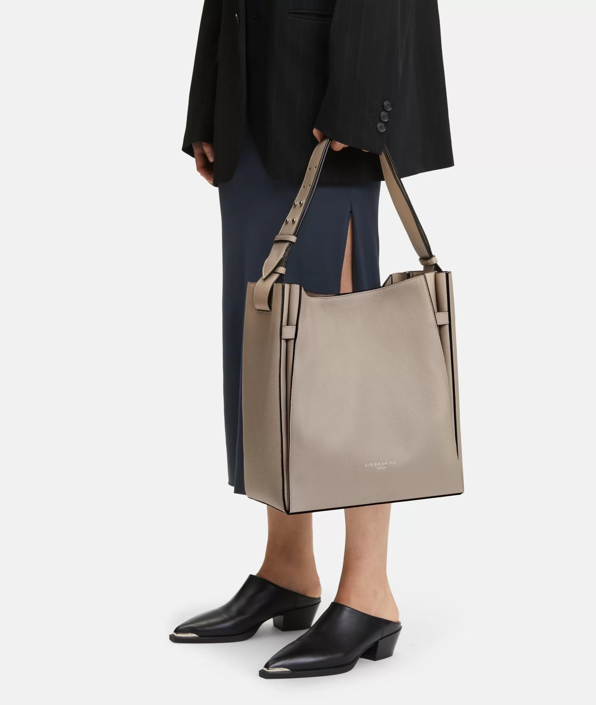 LIEBESKIND BERLIN  Business Bags | Ledertaschen<Hilla Hobo L beige