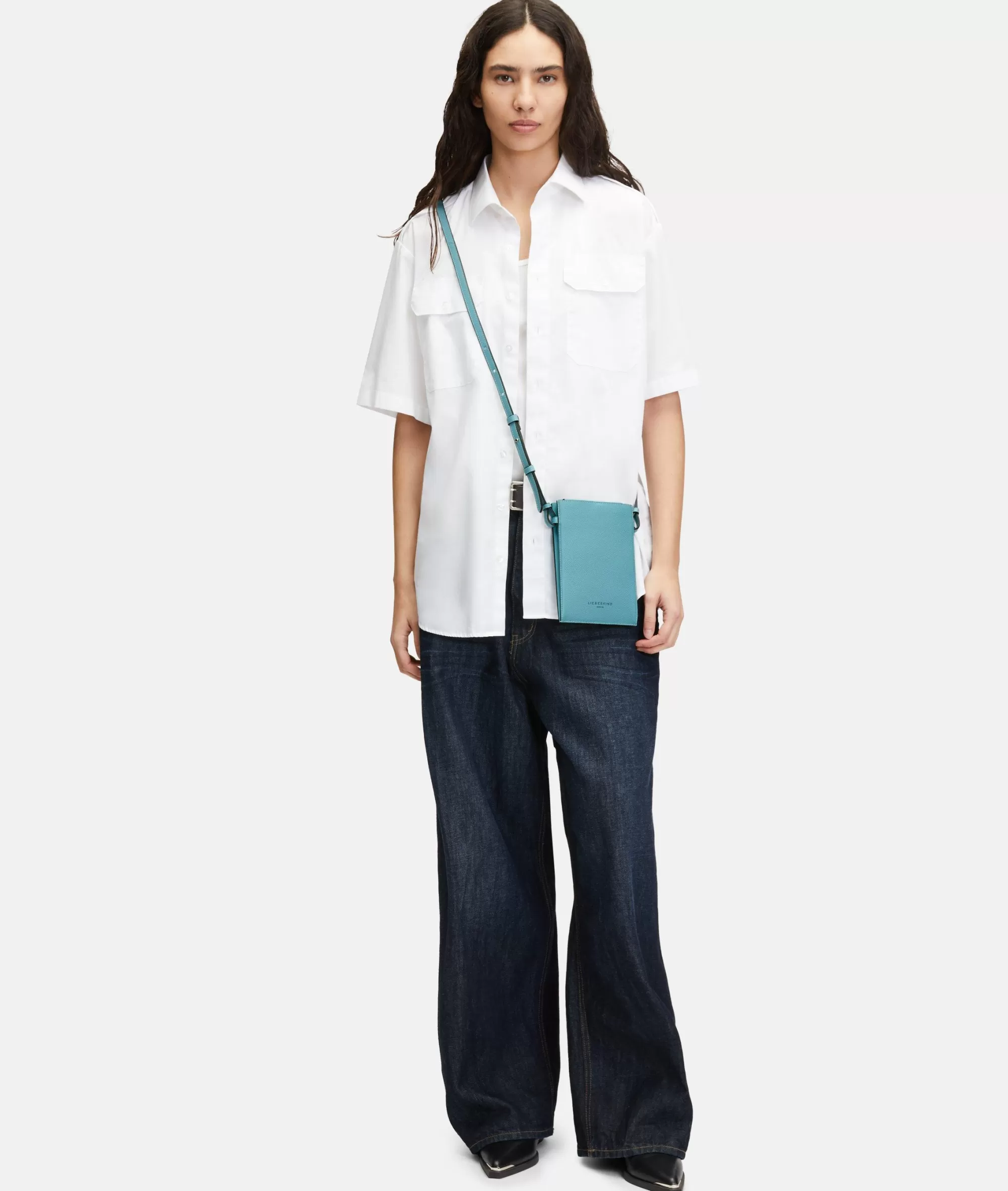 LIEBESKIND BERLIN  Handytaschen<Hilla Mobile Pouch azurblau