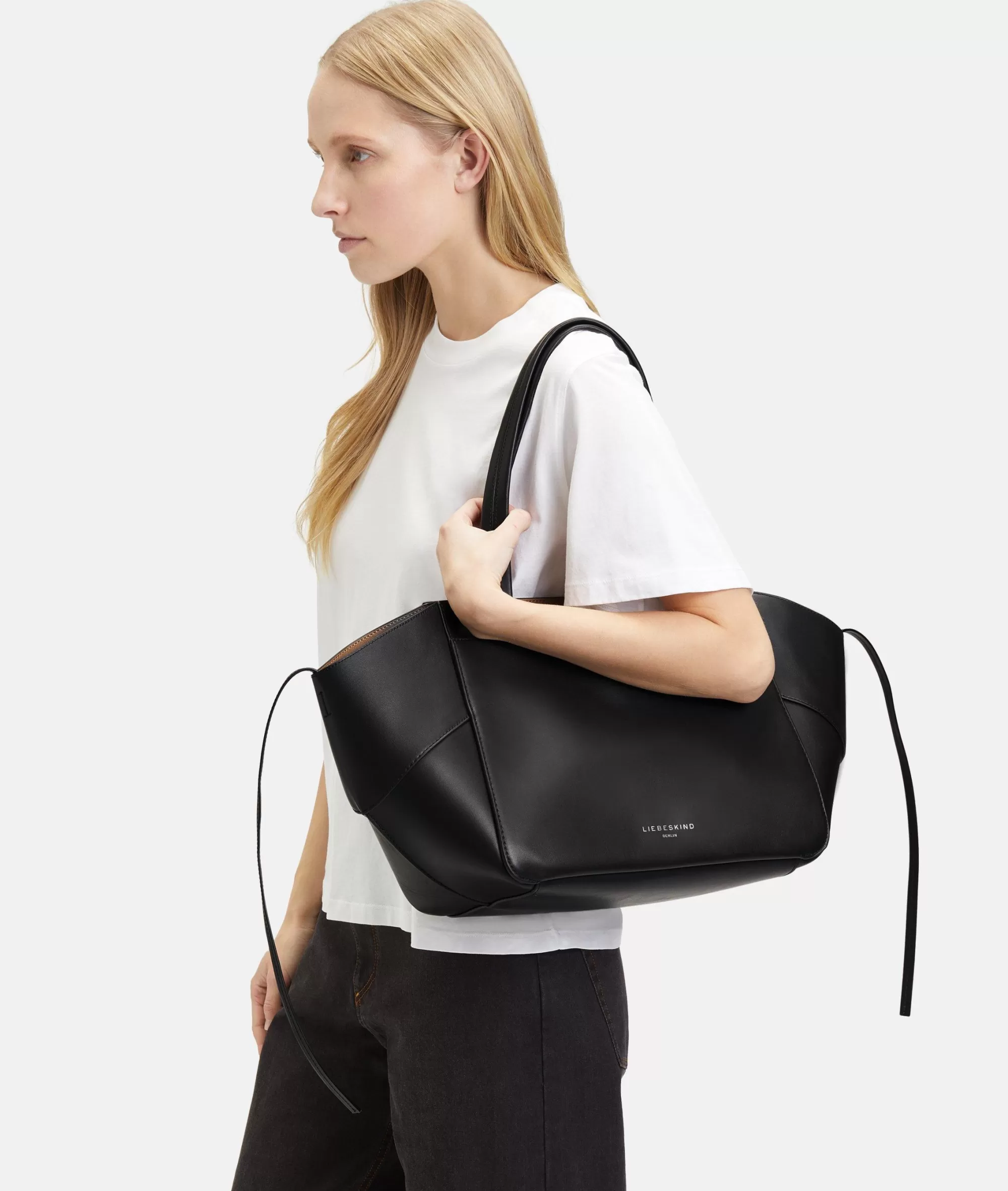 LIEBESKIND BERLIN  Business Bags | Ledertaschen<Lilly Shopper M schwarz