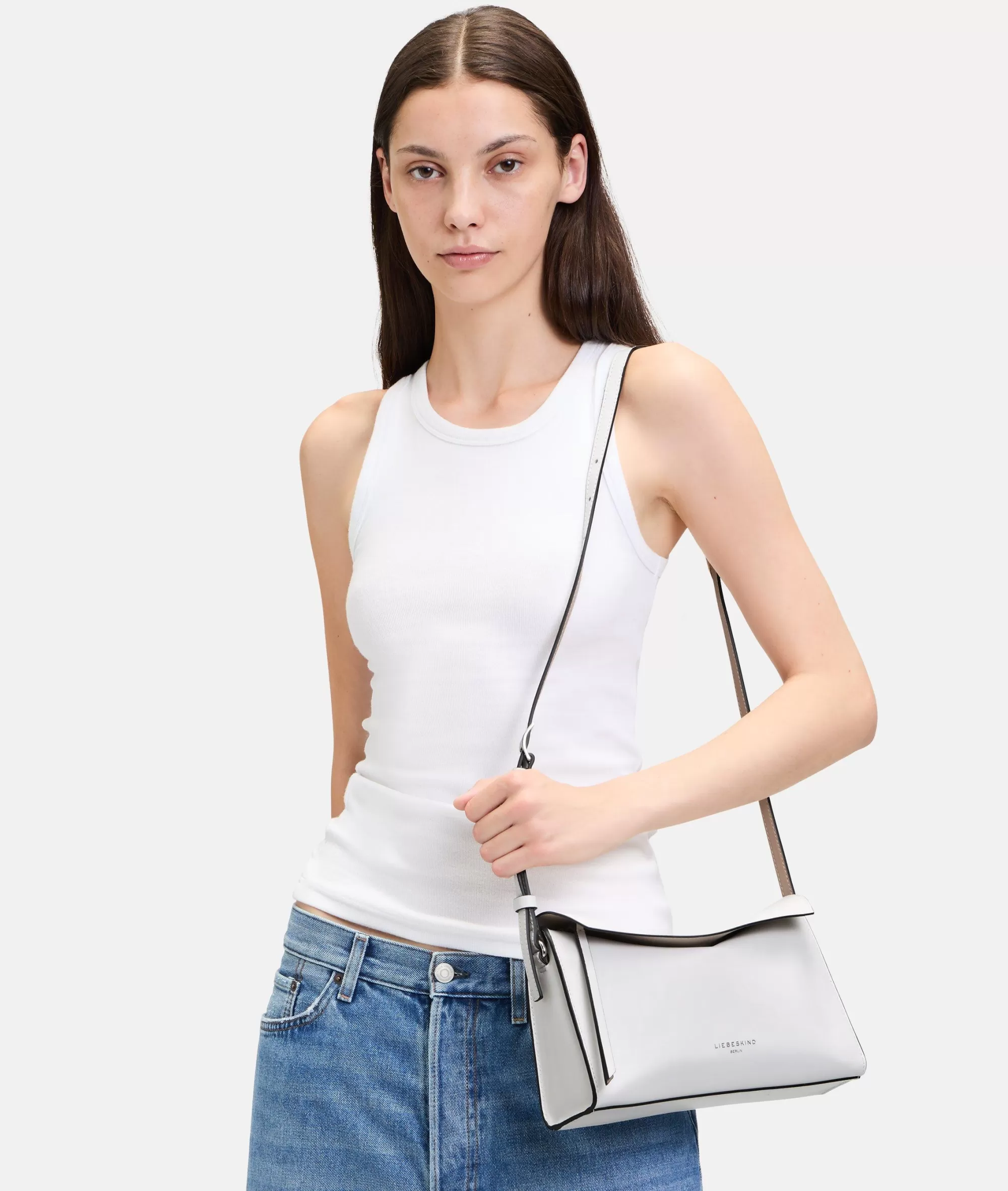 LIEBESKIND BERLIN  Ledertaschen | Umhängetaschen<Lora Crossbody S weiß