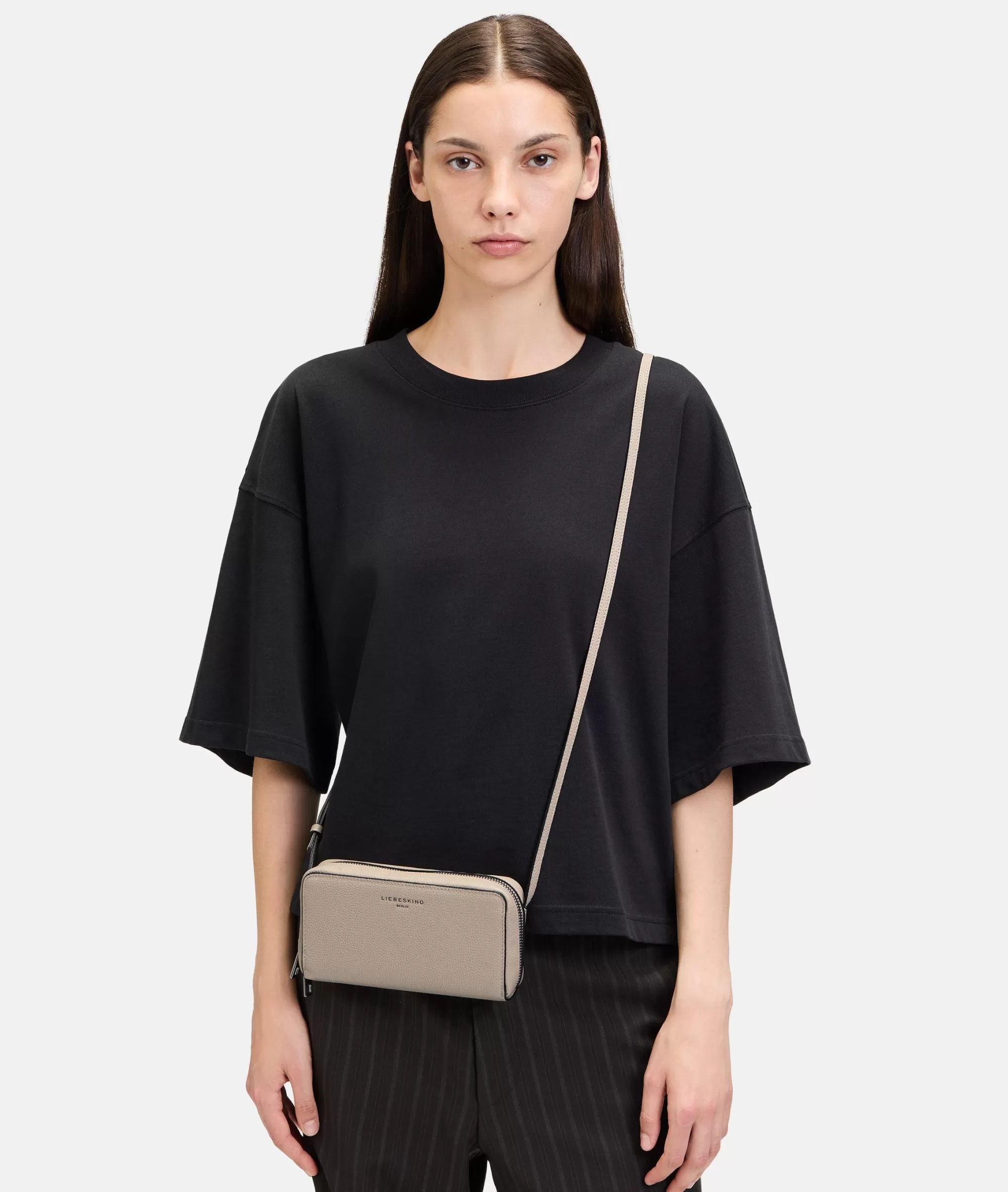 LIEBESKIND BERLIN  Ledertaschen | Umhängetaschen<Lou Crossbody XS beige