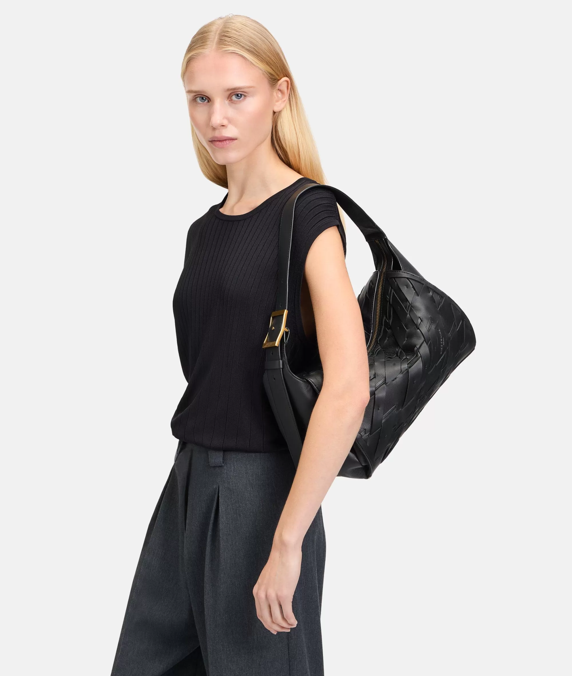 LIEBESKIND BERLIN  Ledertaschen | Schultertaschen<Lou Hobo M schwarz