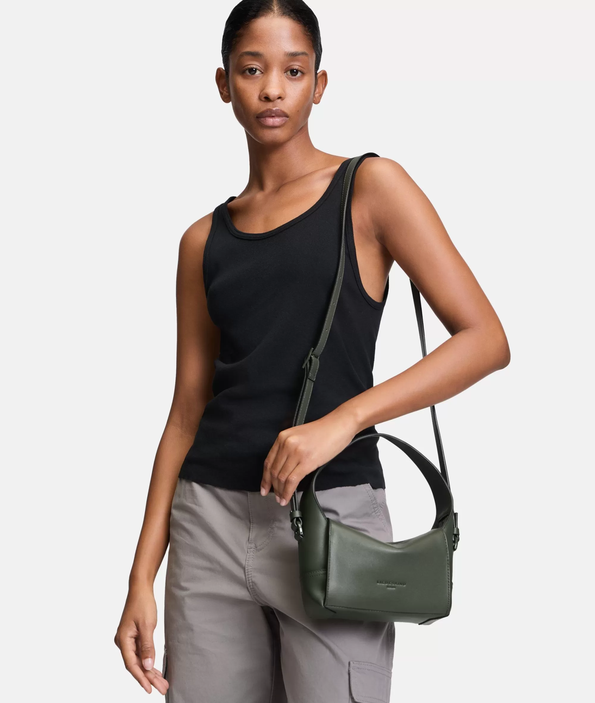 LIEBESKIND BERLIN  Ledertaschen | Schultertaschen<Lou Hobo XS olivgrün