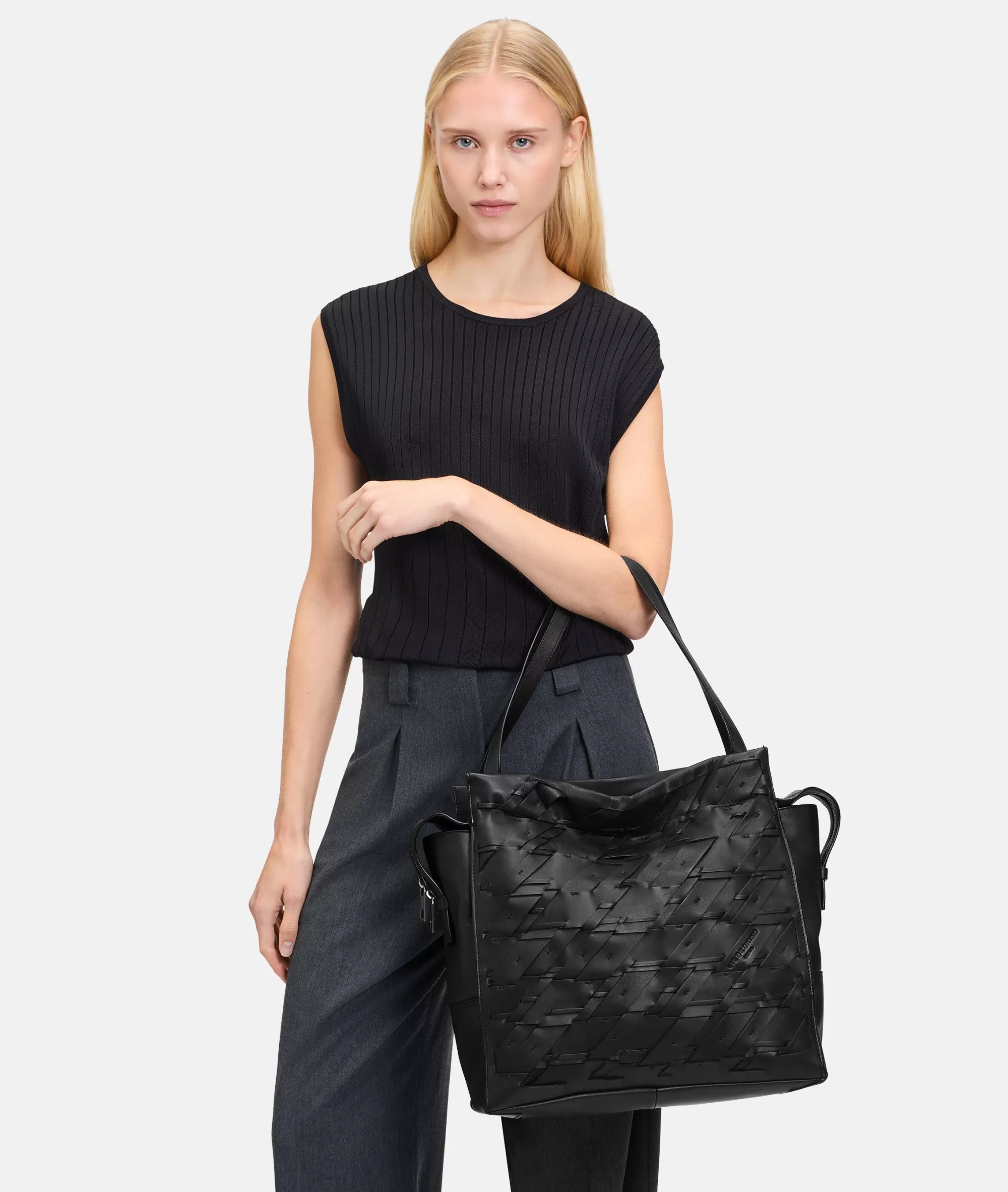 LIEBESKIND BERLIN  Business Bags | Ledertaschen<Lou Tote  L schwarz