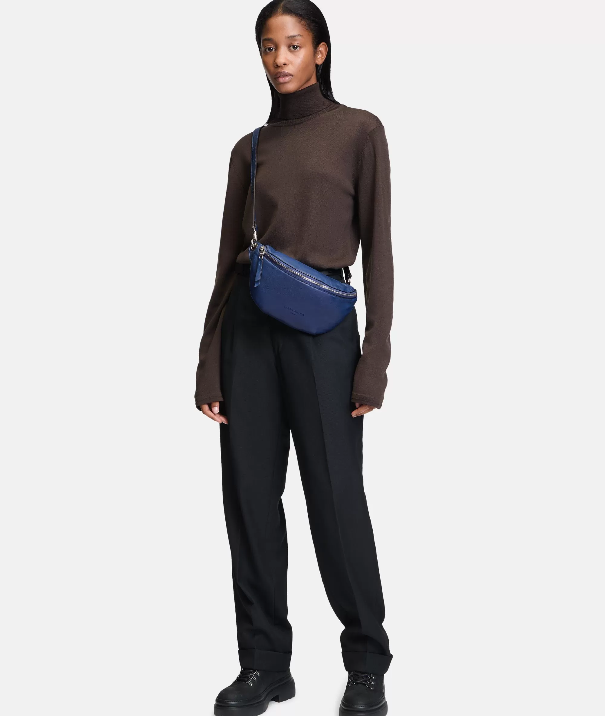 LIEBESKIND BERLIN  Ledertaschen | Gürteltaschen<Tavia Belt-Bag royalblau